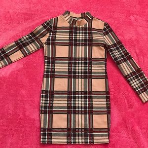 Long sleeve plaid dress